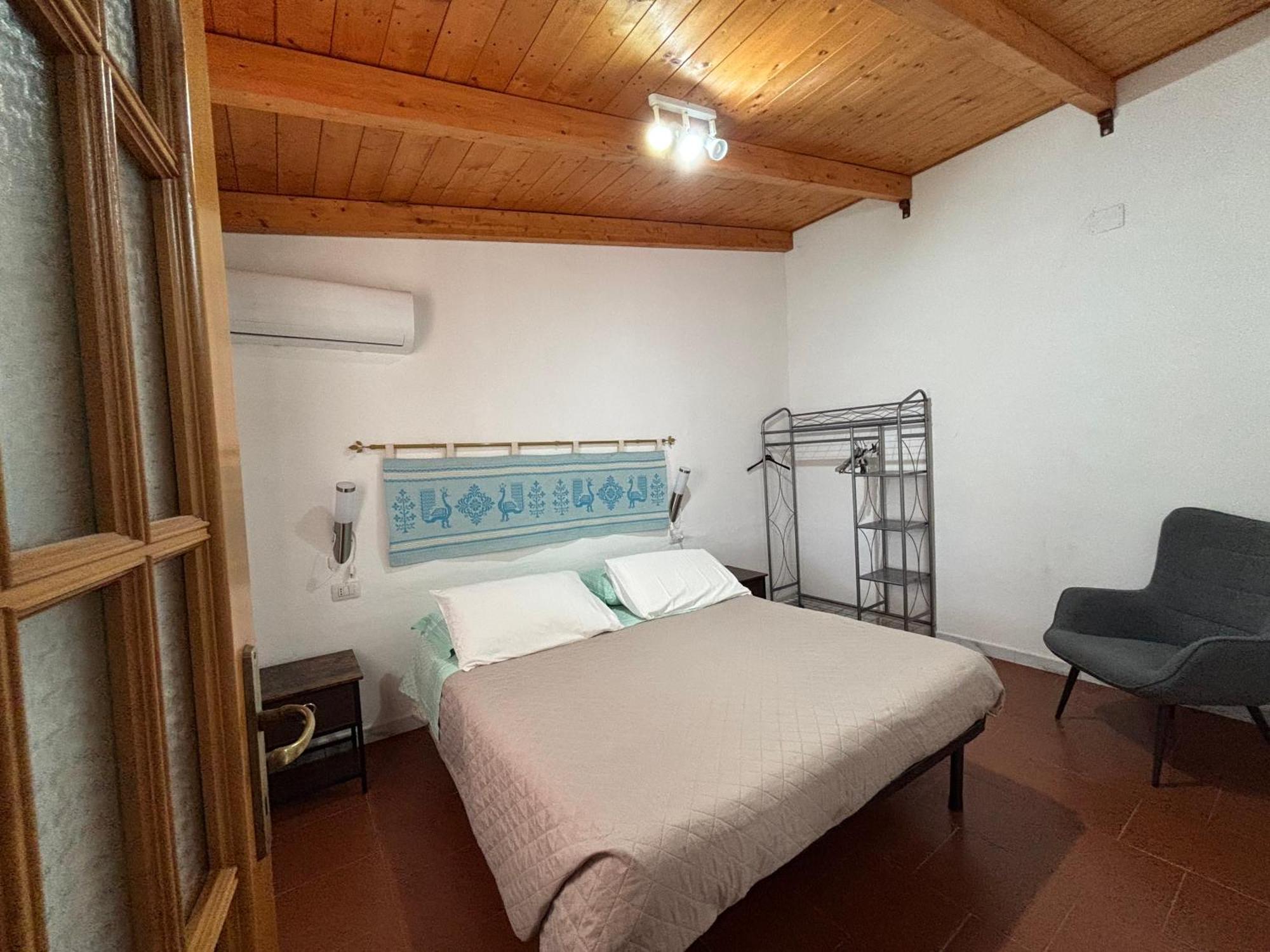 Casa Vacanza Ligustro Appartamento Il Toro SantʼAntìoco Exterior foto